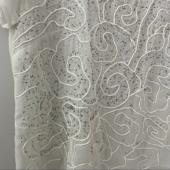 Willow & Clay Sheer White Blouse with Beaded Flower Design - Picture 5 of 13